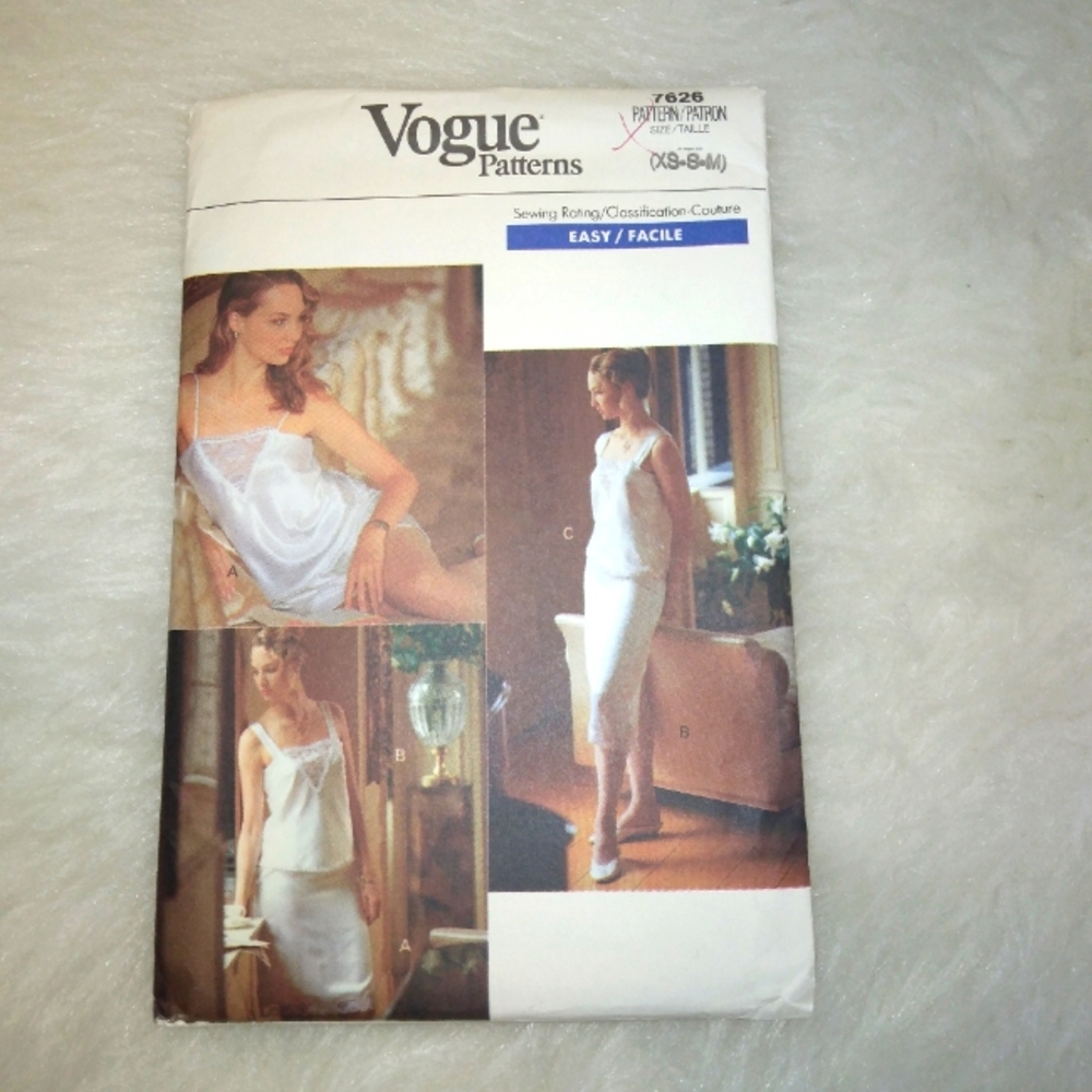 VOGUE 7626 Vintage Misses Camisole, Panties, & half-slip Sz XS-S-M EASY!